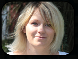 1. Kassiererin Rebecca Dannenmaier